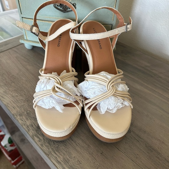 Lucky Brand Sandals - Picture 5 of 5